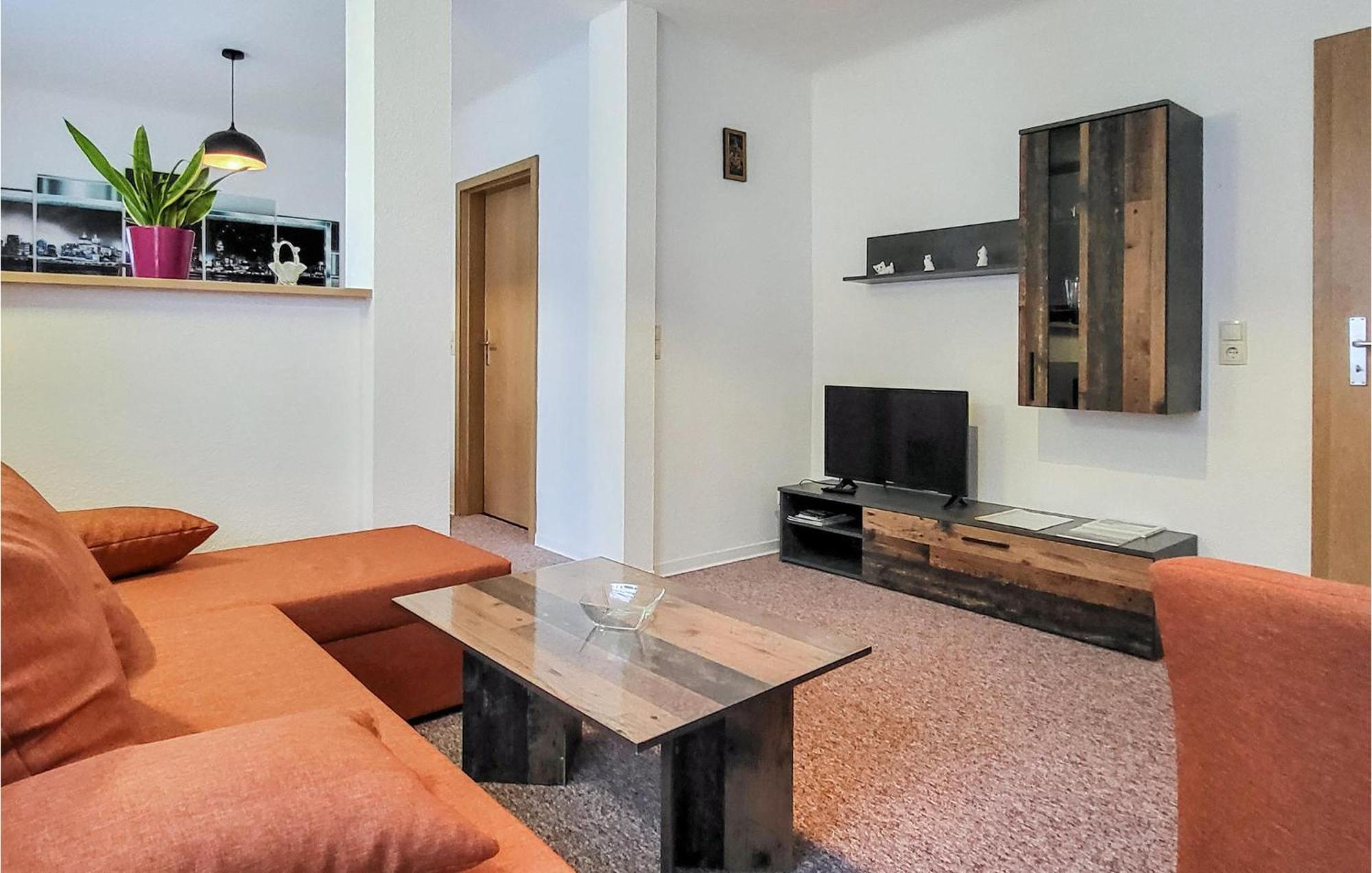 2 Bedroom Nice Apartment In Friedrichroda Esterno foto